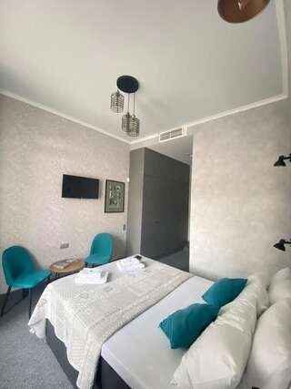 Отель Отель Art Gallery Одесса Большой двухместный номер с 1 кроватью-4