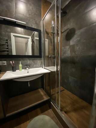 Отель Отель Art Gallery Одесса Большой двухместный номер с 1 кроватью-6