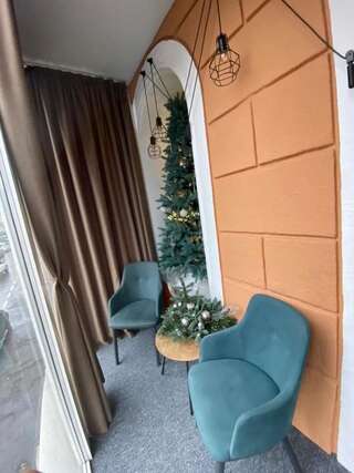 Отель Отель Art Gallery Одесса Семейный люкс с балконом-25