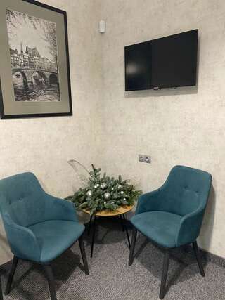 Отель Отель Art Gallery Одесса Стандартный двухместный номер с 2 отдельными кроватями-1